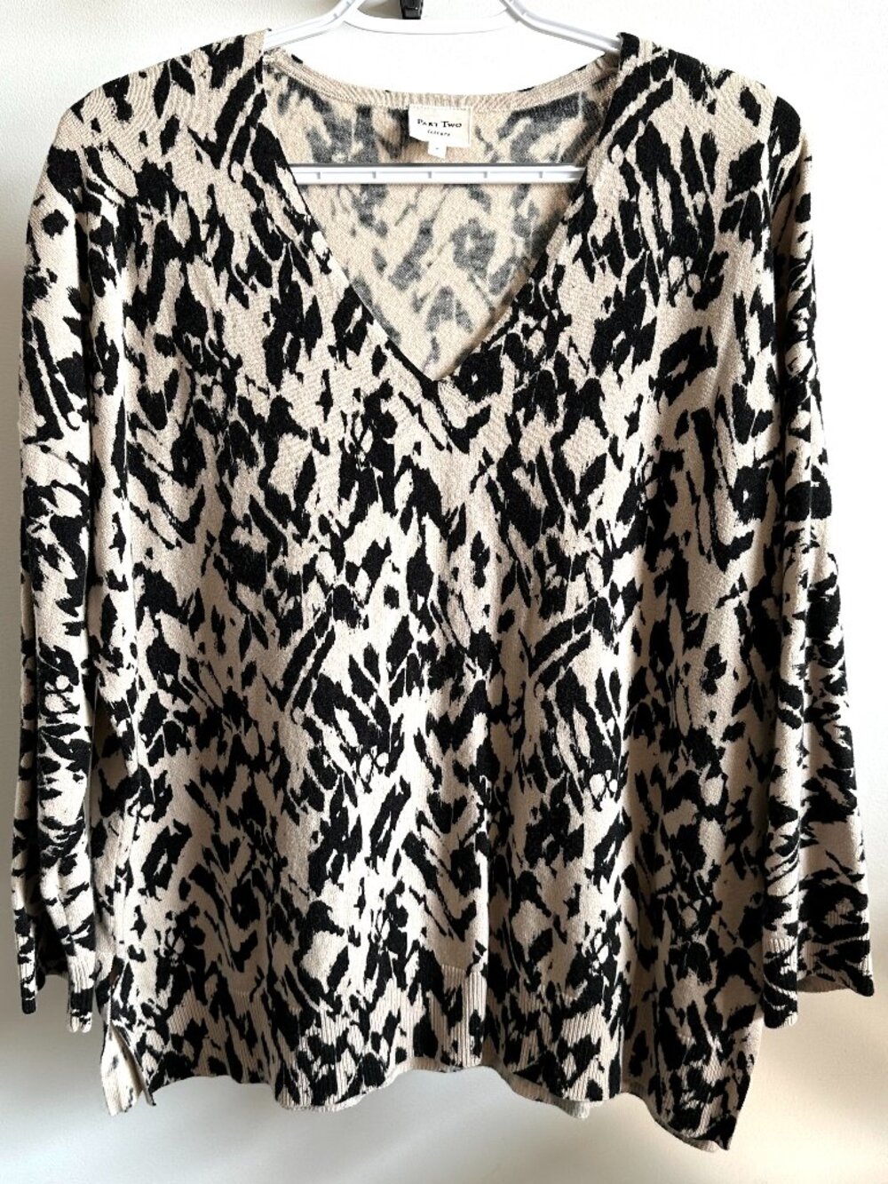 Part Two Cotton Cashmere V-Neck Sweater Abstract Animal Women's Medium NWOT
